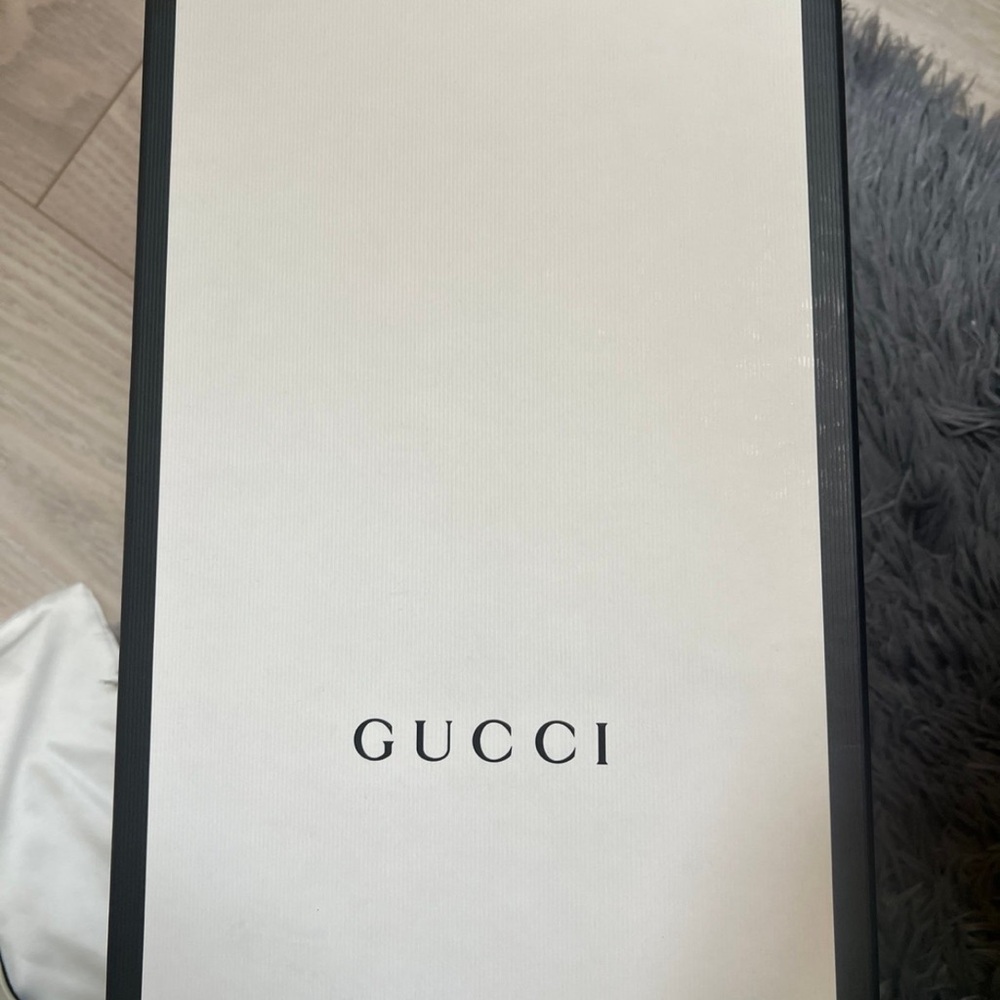 Gucci Rhyton Leather Sneaker - Picture 6 of 6
